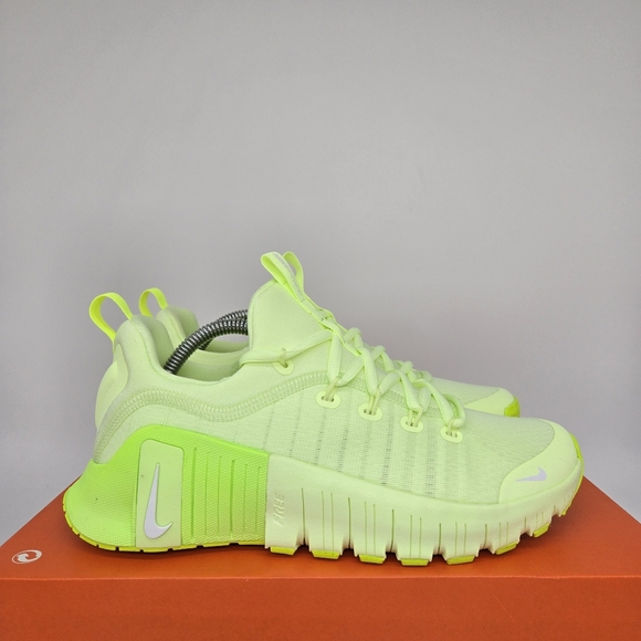 Nike Free Metcon 6 Barely Volt Glow White Women's Workout Shoes Size 8 Brand new - Picture 3 of 8
